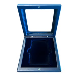 1 Slab Glass Display Box with Magnetic Lid in Navy